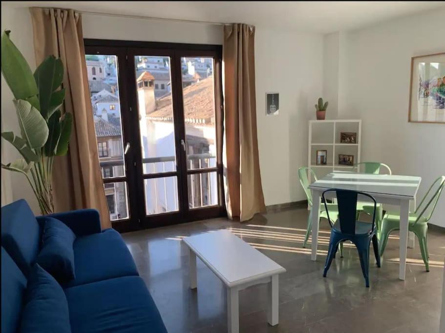 Apartment Cosy & Amazing Views! Close To Alhambra! *